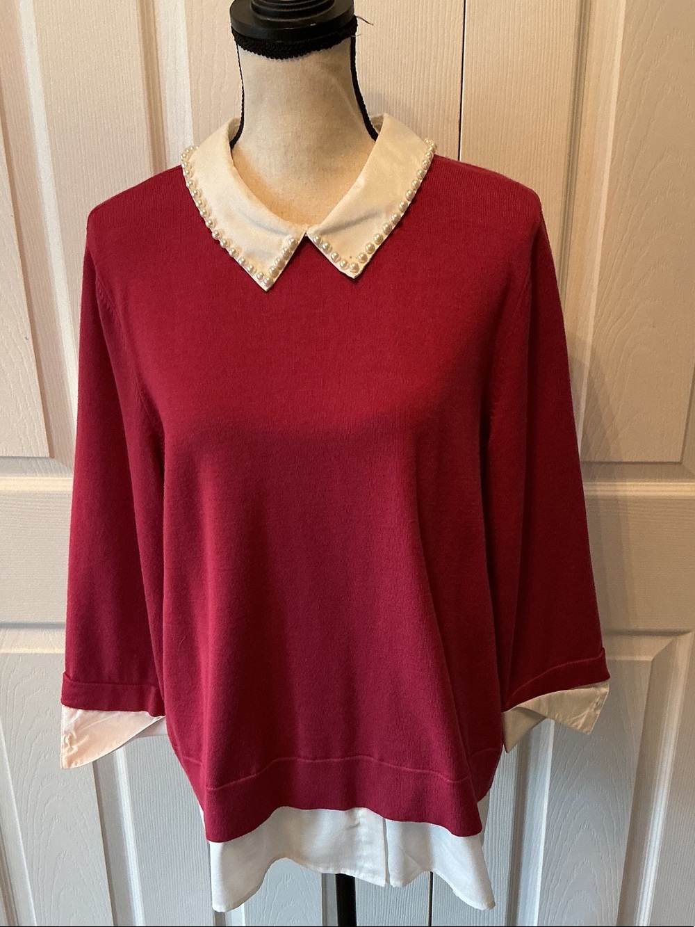 Karl Lagerfeld Rose tone Sweater with Pearl-Trim White Collar